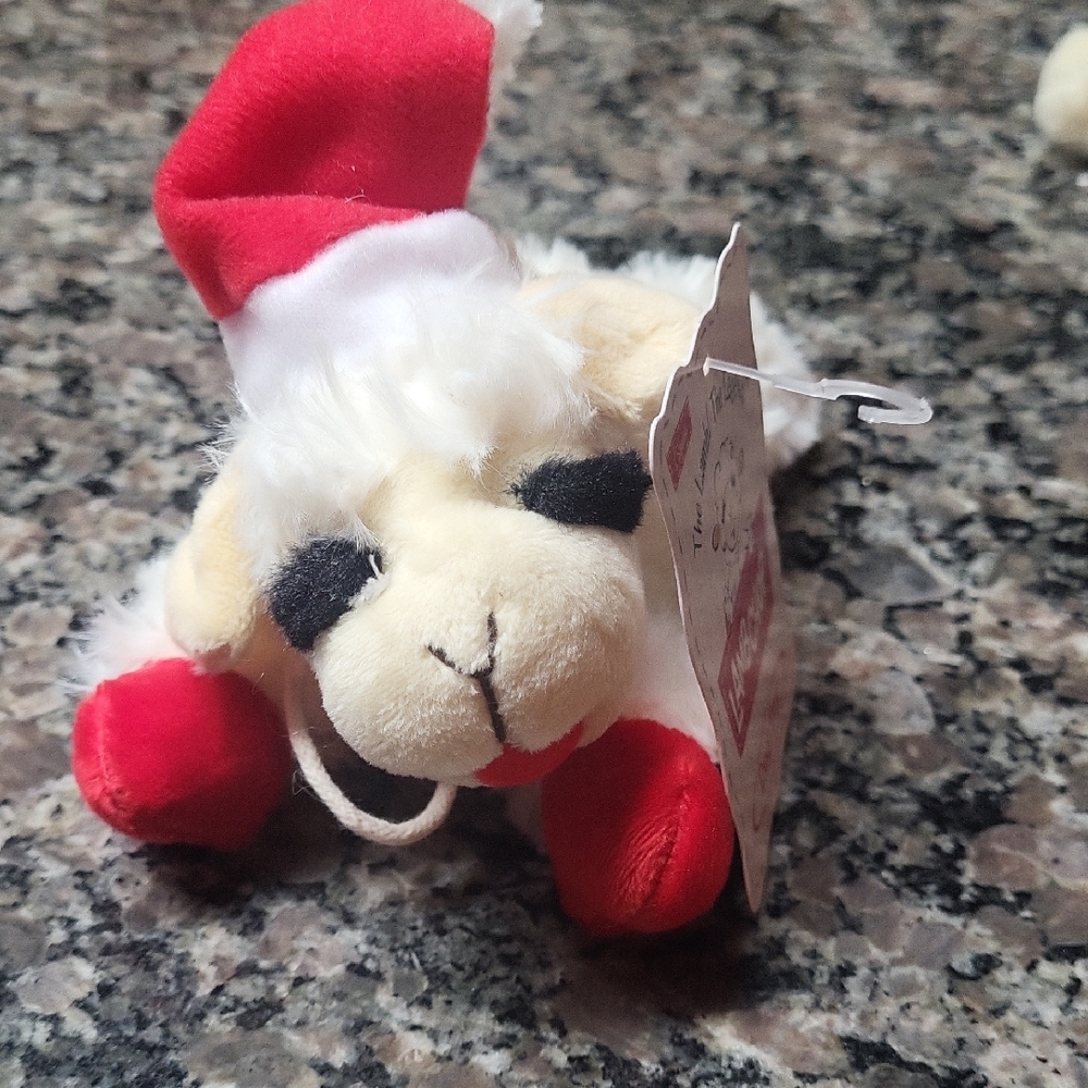 LAMB CHOP - Santa Lamb  Plush Toy Squeaking new with tags whilte, red feet & hat